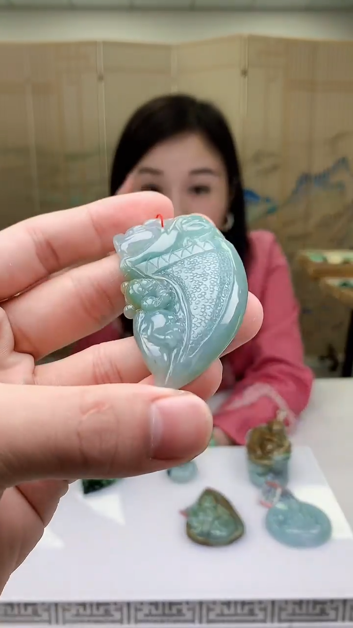 【闪购商品】定制翡翠未镶嵌4852bb-毛货挂件52