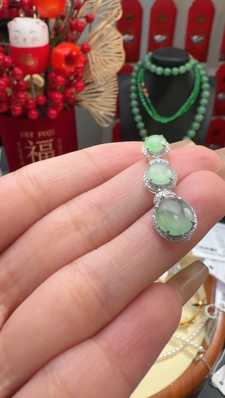 【闪购商品】翡翠颈饰18K金镶嵌挂件