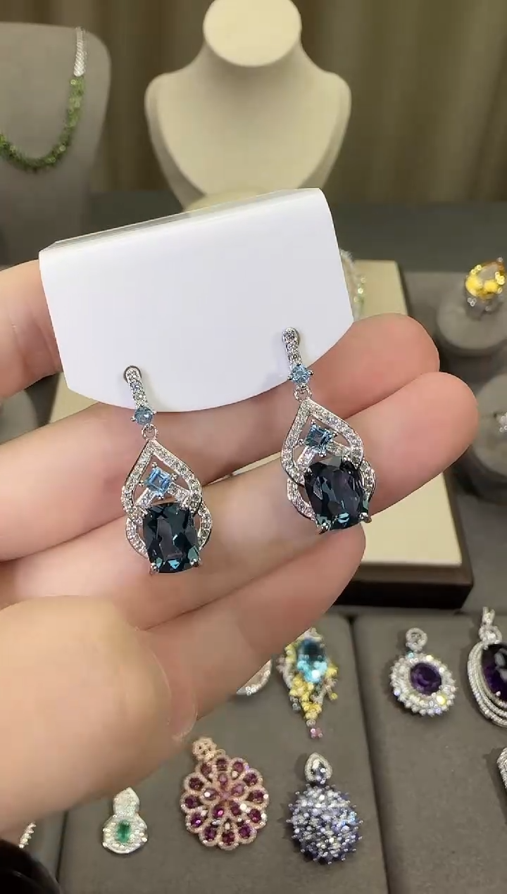 银S925镶嵌托帕石耳饰10*8mm伦敦蓝耳坠高级款