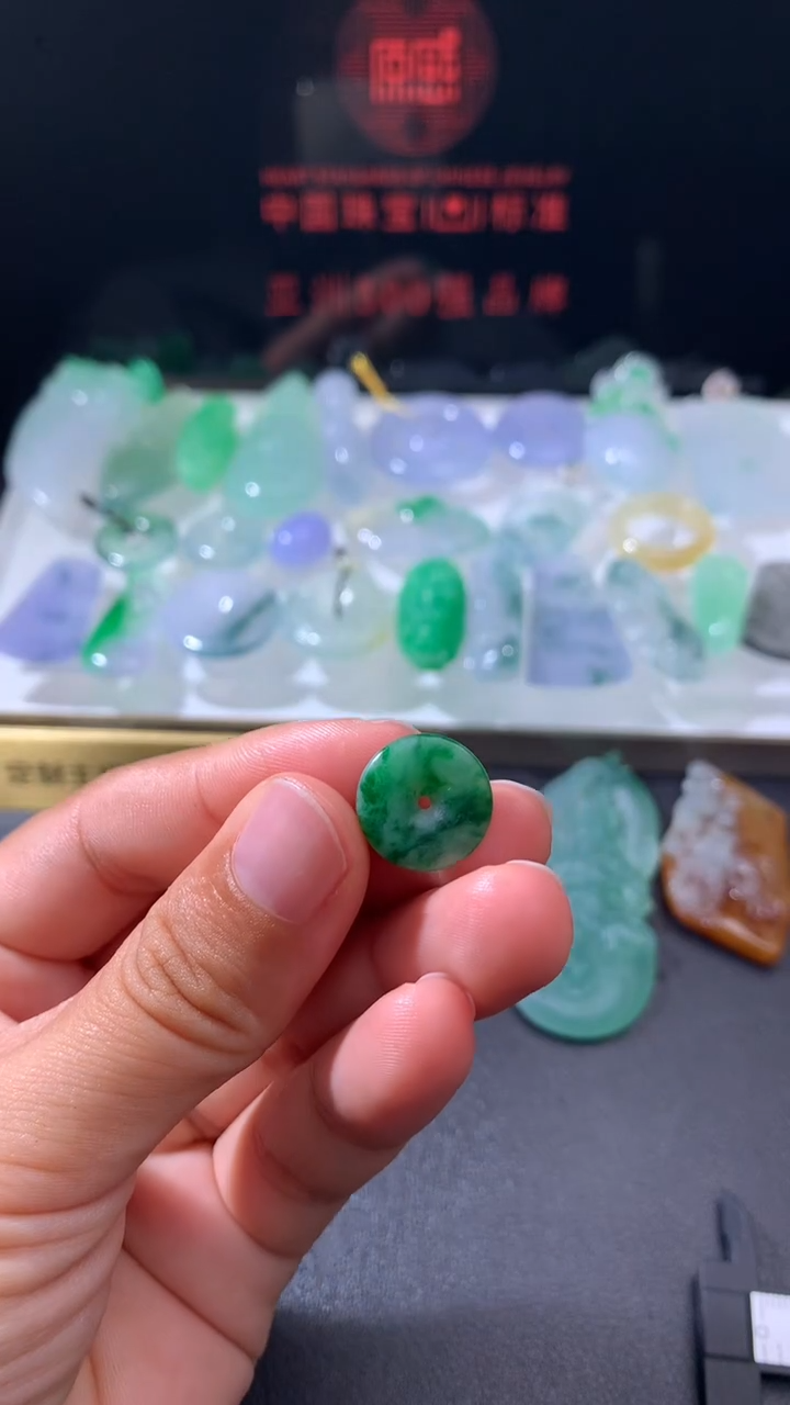 未镶嵌定制翡翠快***泡   