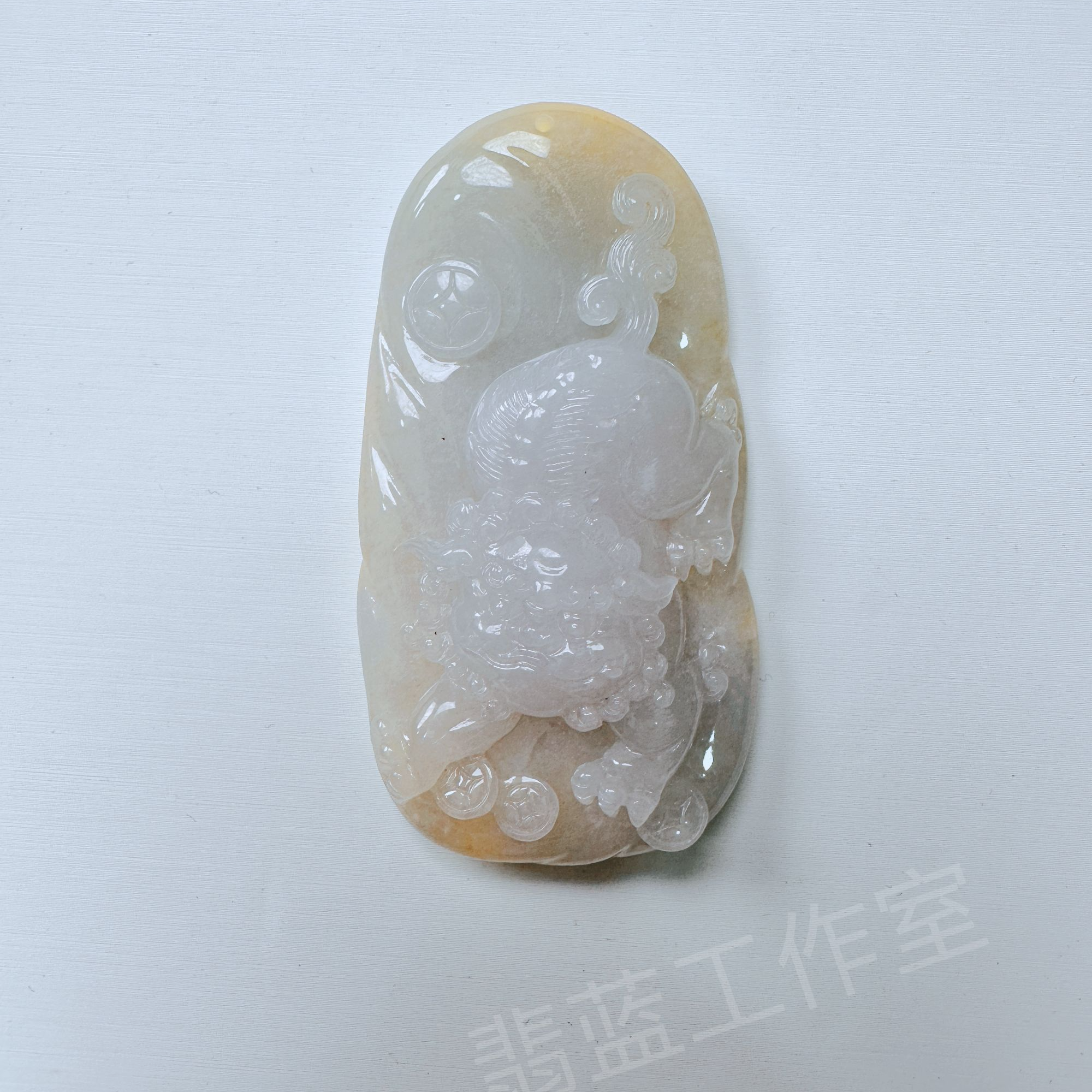 翡蓝翡翠飘黄貔貅吊牌