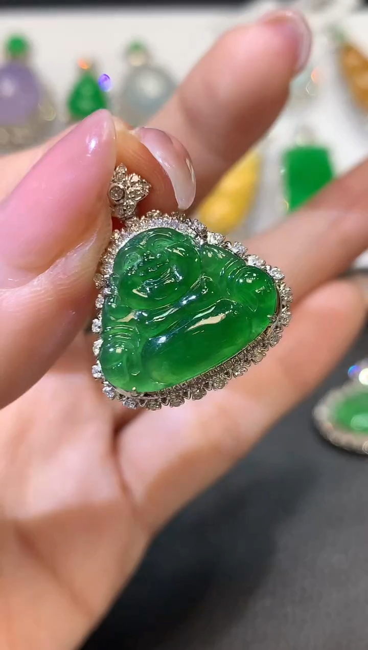 【闪购商品】翡翠吊坠(不含链)18K金镶嵌D2