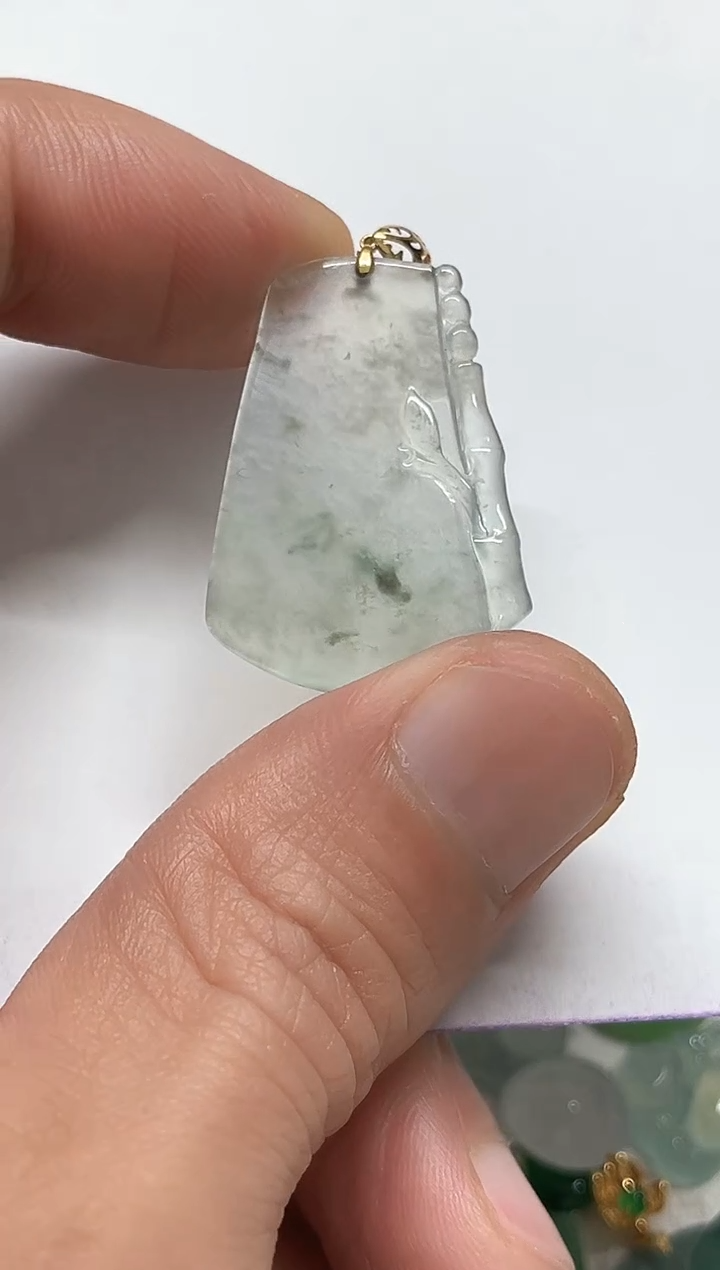 【闪购商品】翡翠颈饰18K金镶嵌天然缅甸A货翡翠吊坠