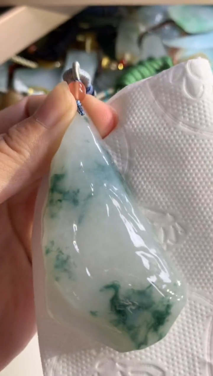 【闪购商品】翡翠颈饰未镶嵌吊坠