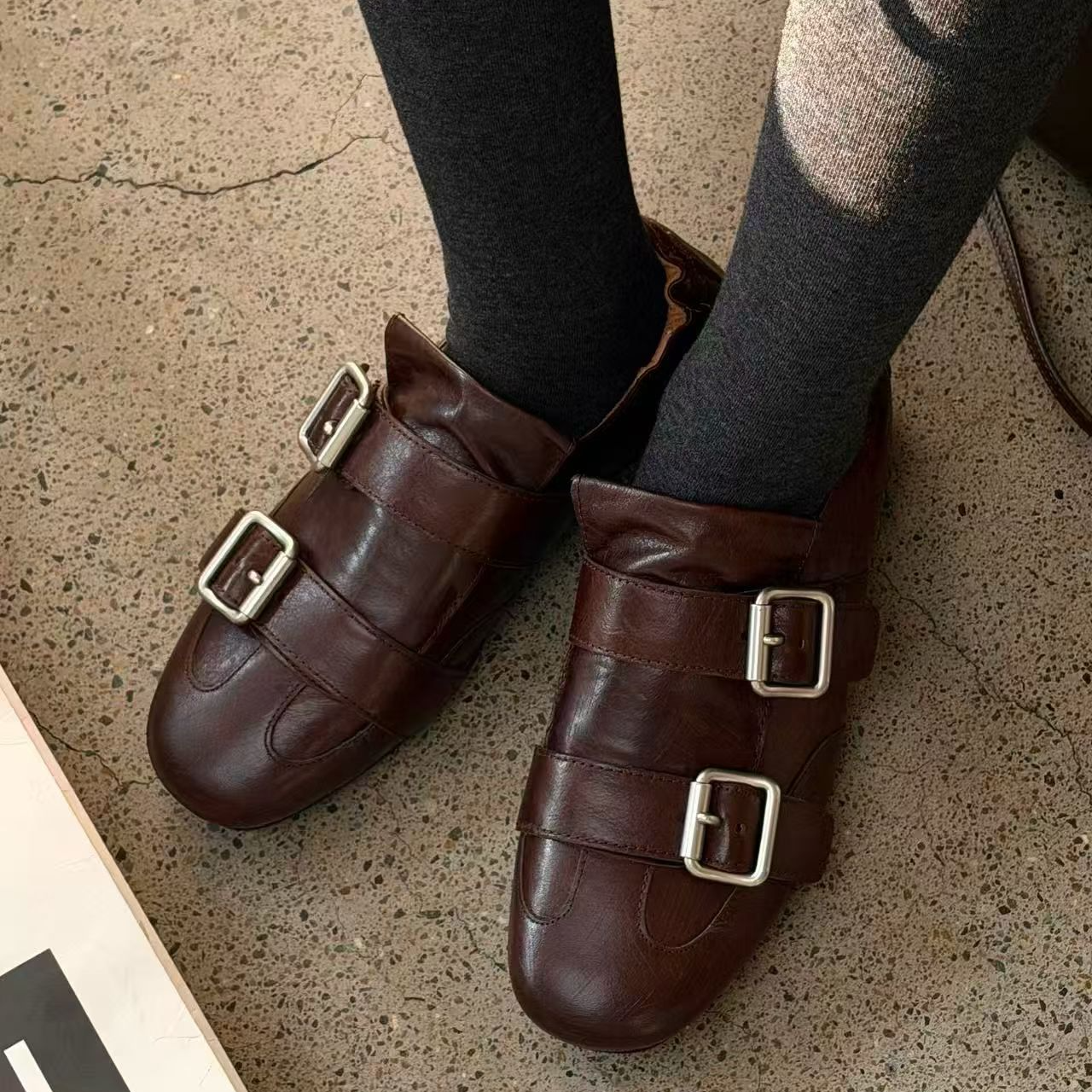 诗姗姗推荐2026真皮英伦风皮带扣布洛克复古皮鞋软底单鞋12209-6