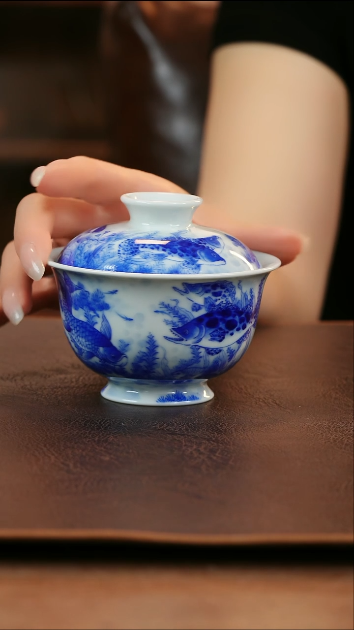 青山赋鲑鱼盖碗陶瓷