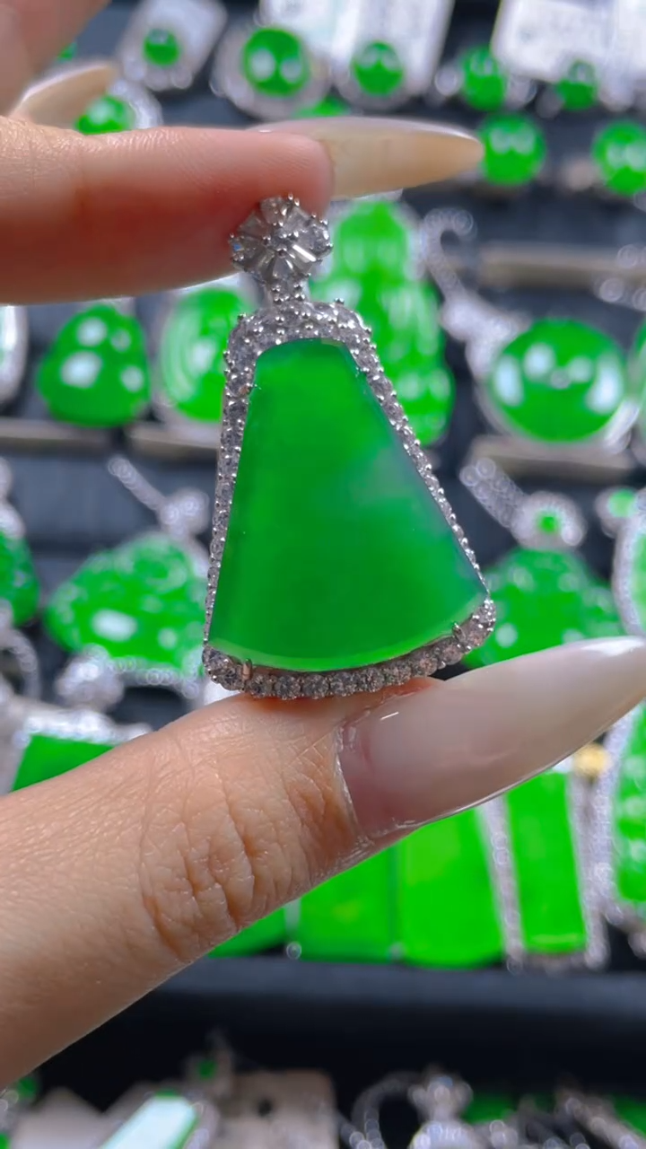 颈饰银S925镶嵌翡翠11