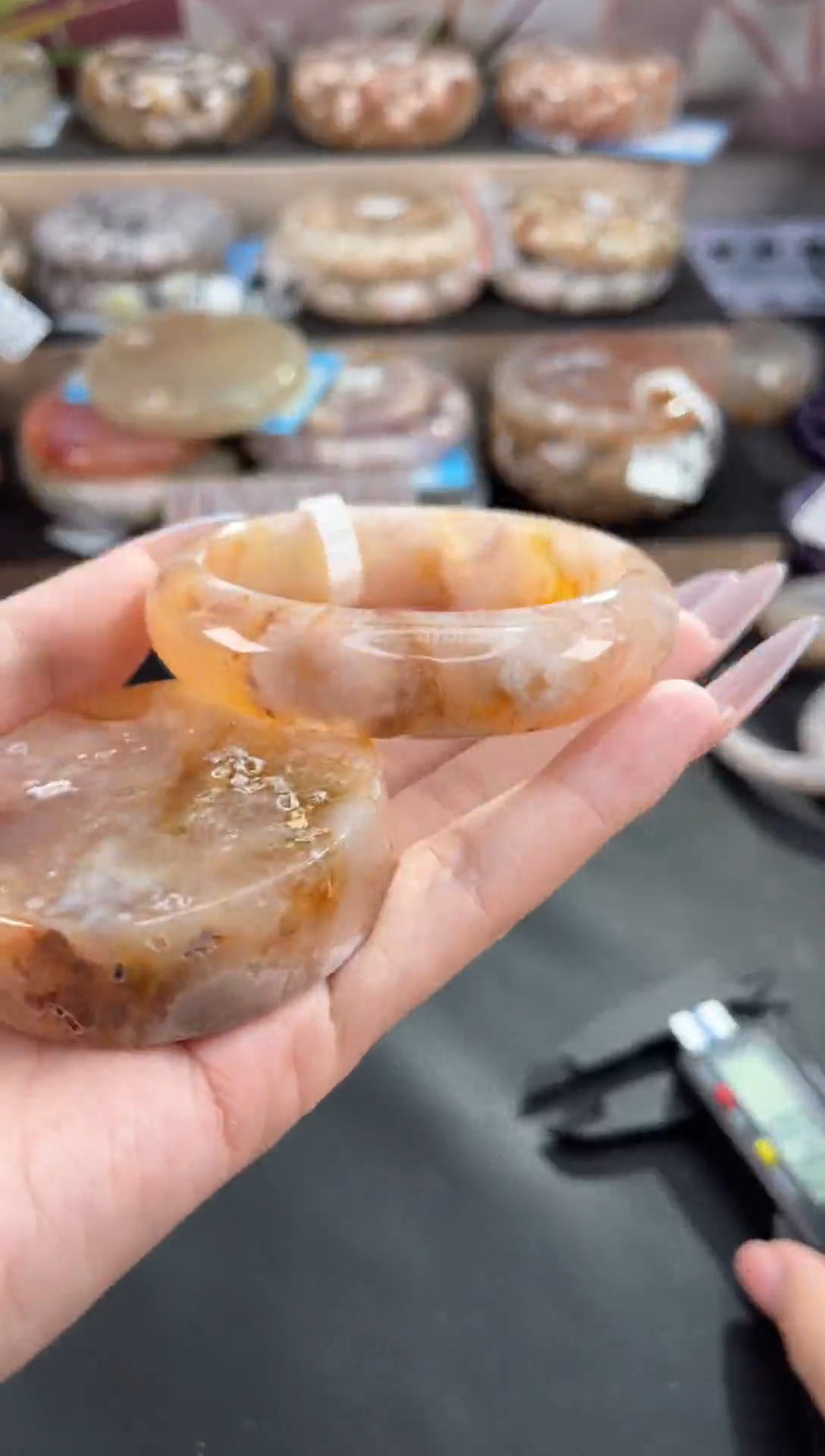 未镶嵌手镯石英质玉55