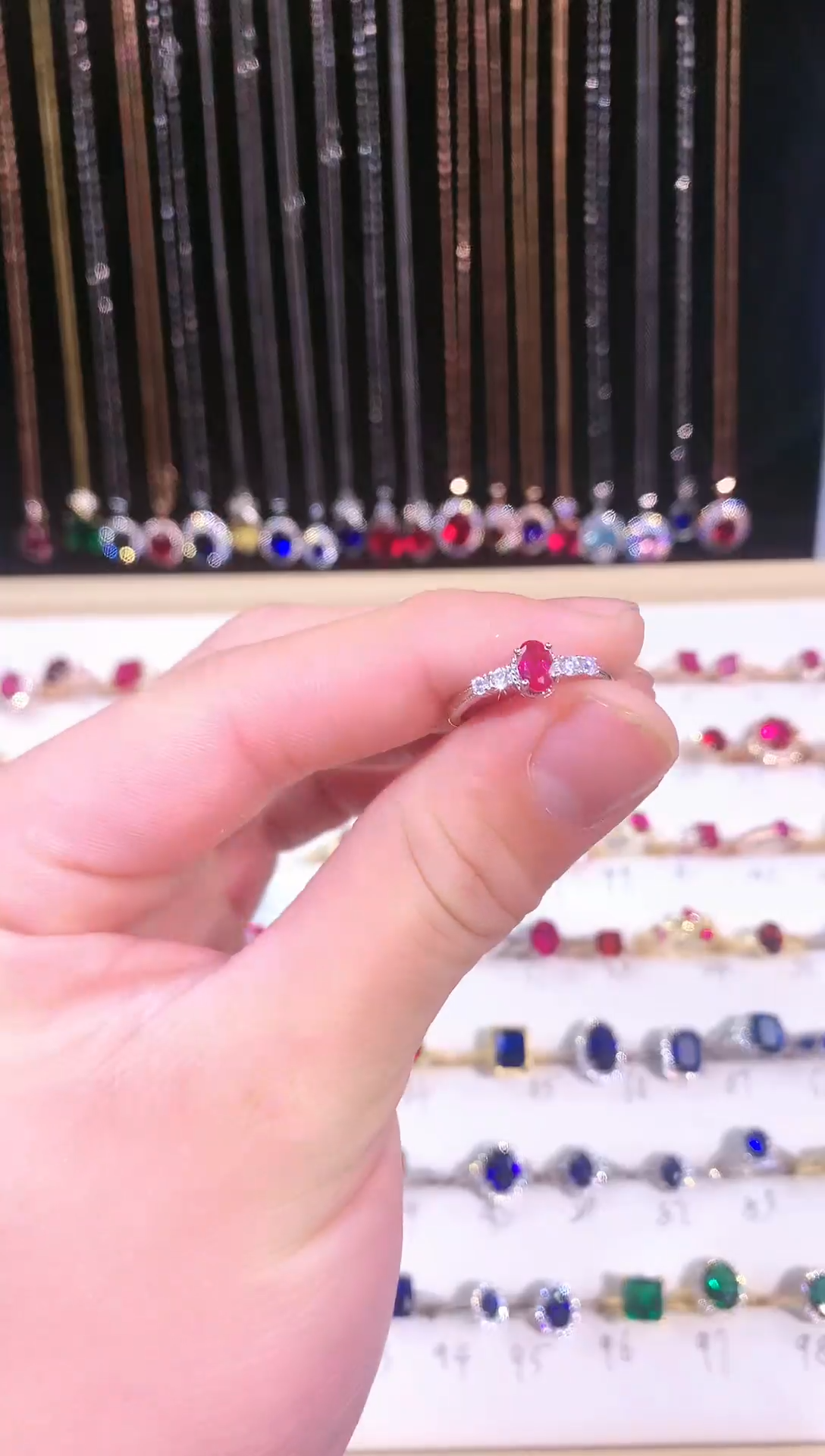 【闪购商品】红宝石吊坠(赠链)银S925镶嵌111