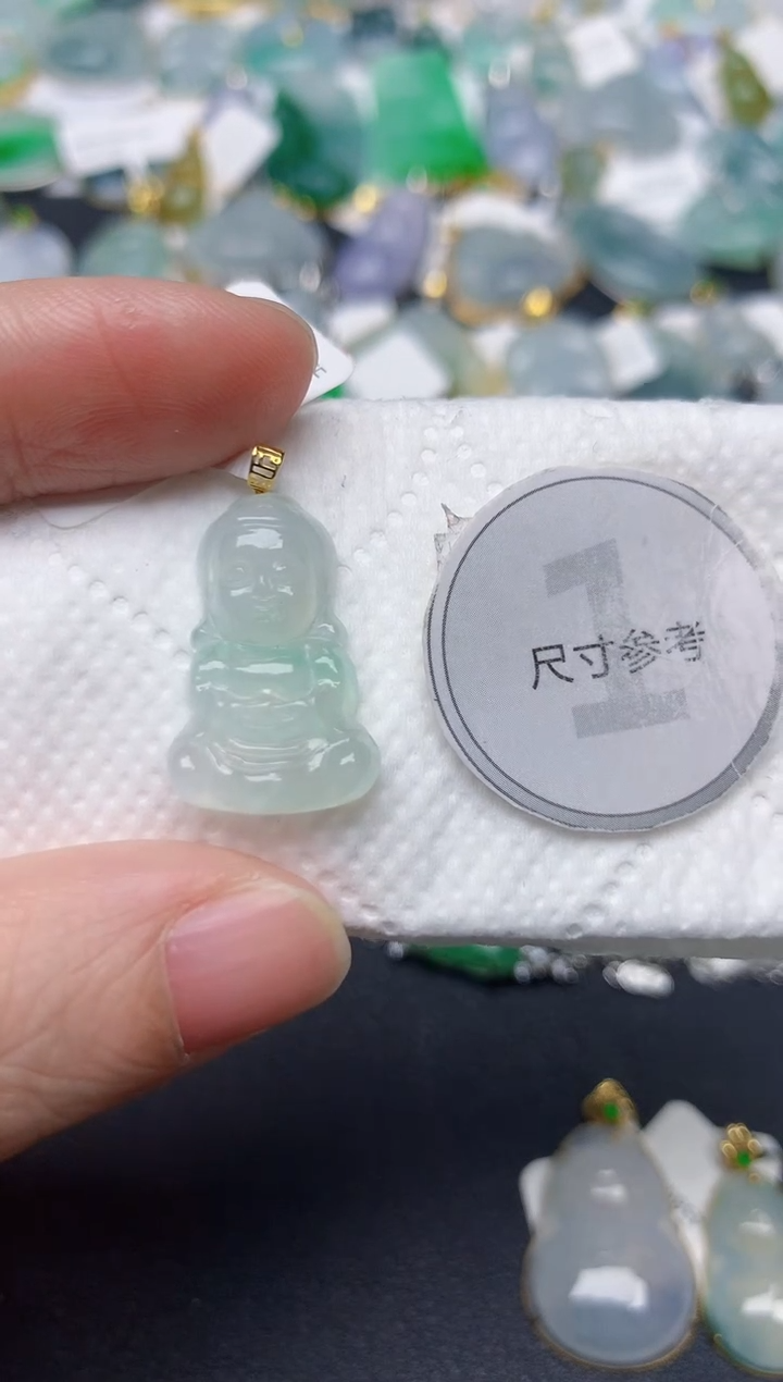 颈饰18K金镶嵌翡翠天然缅甸A货翡翠