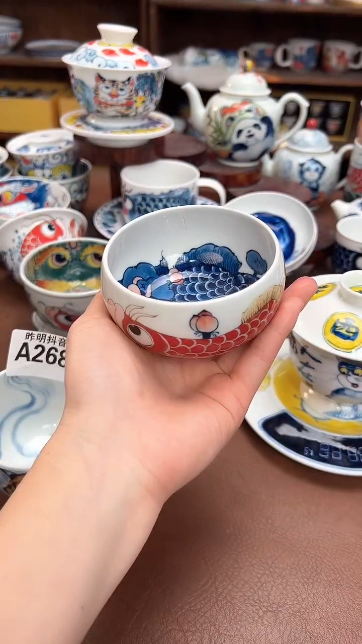 【闪购商品】宠粉福利价        莲年有鱼罗汉杯