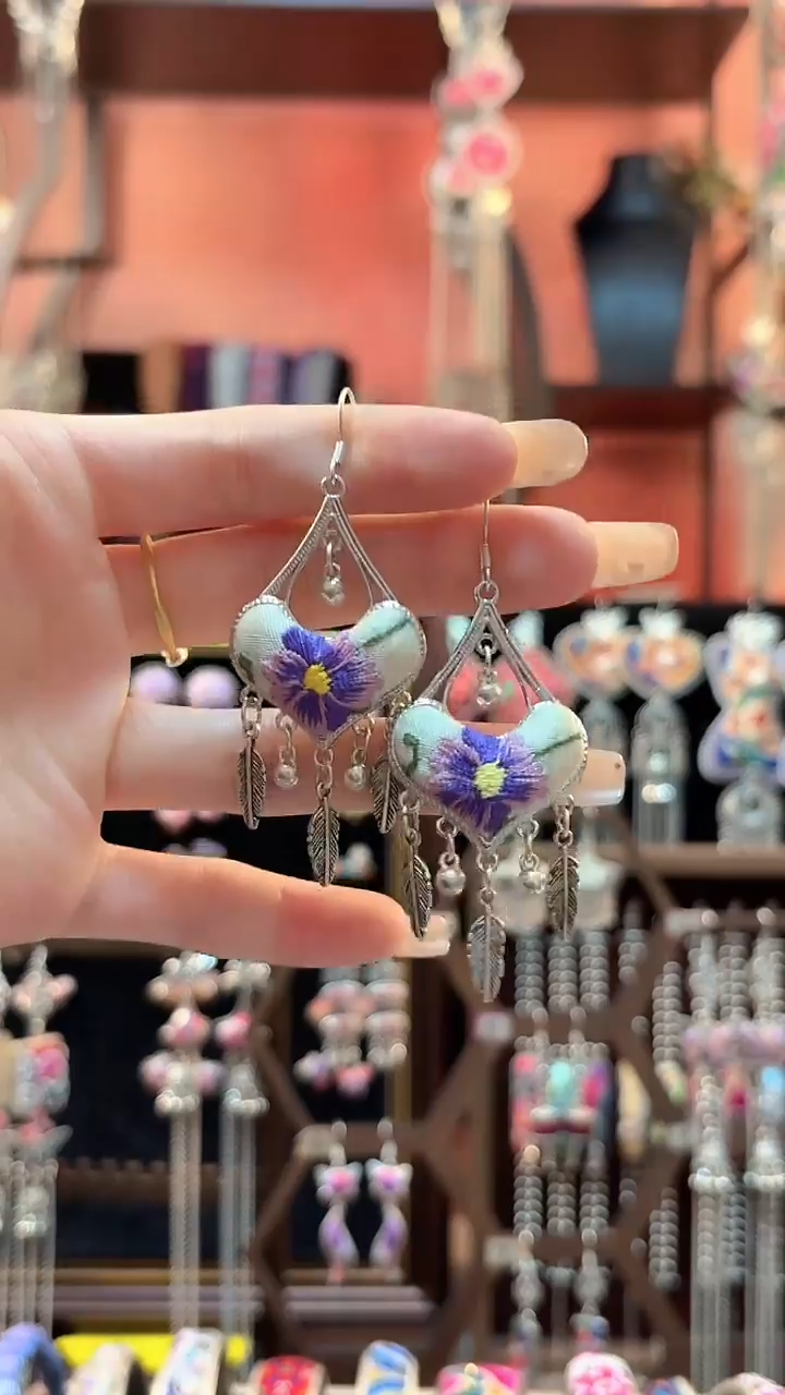 织绣 云织谣民族风精美饰品   56