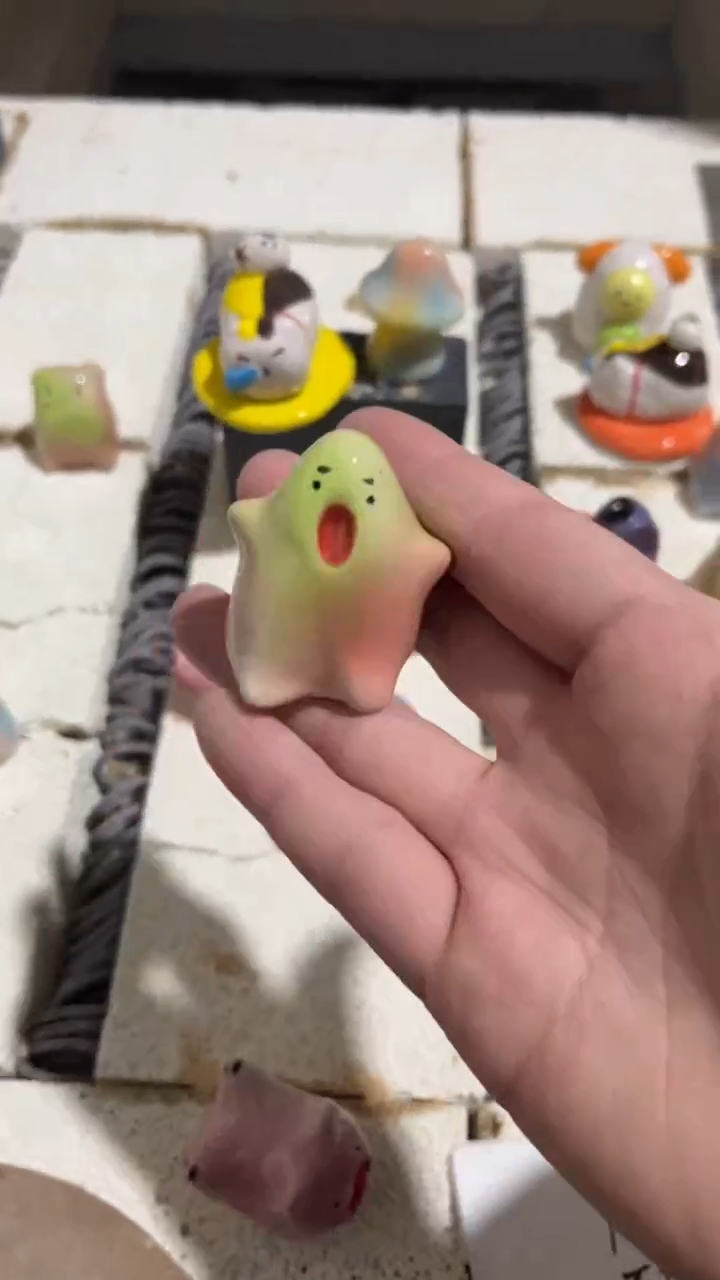 【闪购商品】摆件274微瑕手工陶瓷摆件