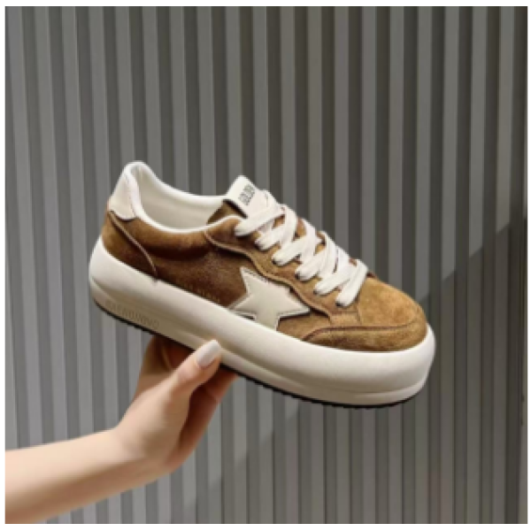 6813简约百搭软底休闲鞋