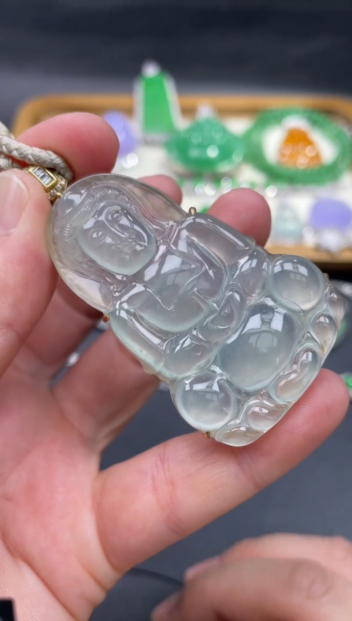 【闪购商品】翡翠颈饰18K金镶嵌122........