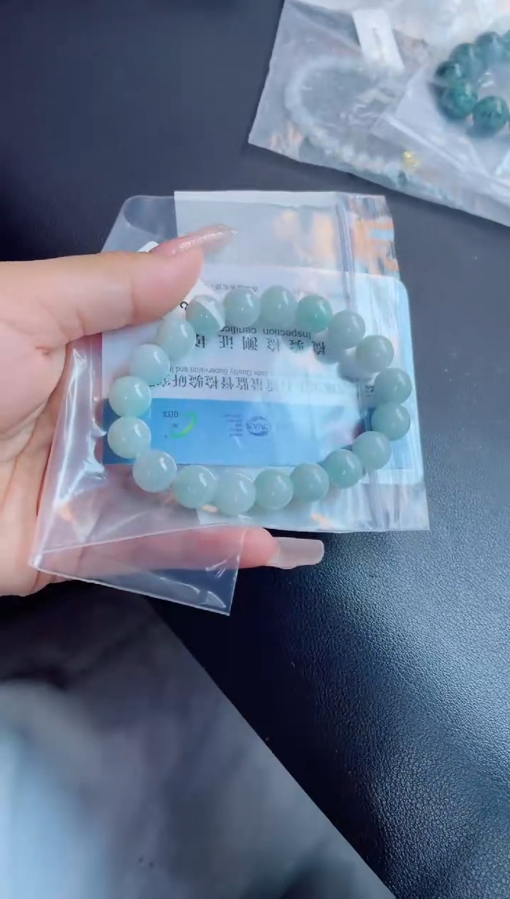未镶嵌戒指翡翠珠串