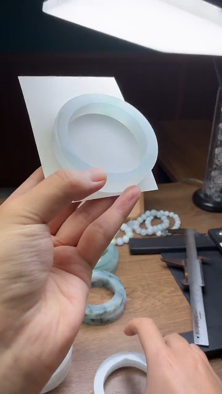 未镶嵌手镯定制翡翠漠***1定制