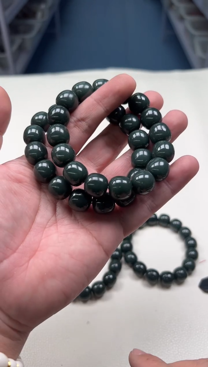 未镶嵌手串和田玉单圈手串6551