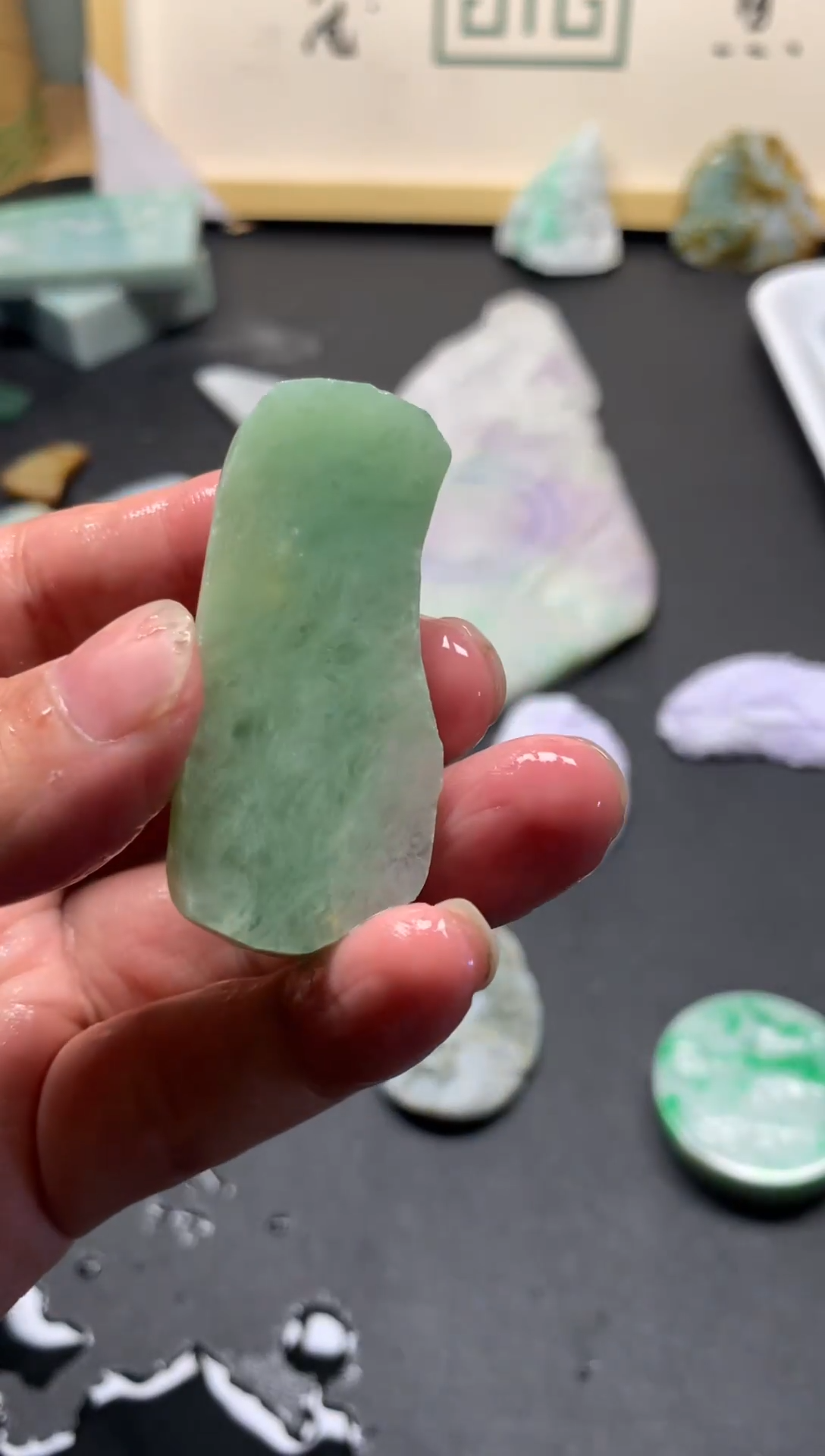 【闪购商品】翡翠颈饰未镶嵌天然翡翠A货