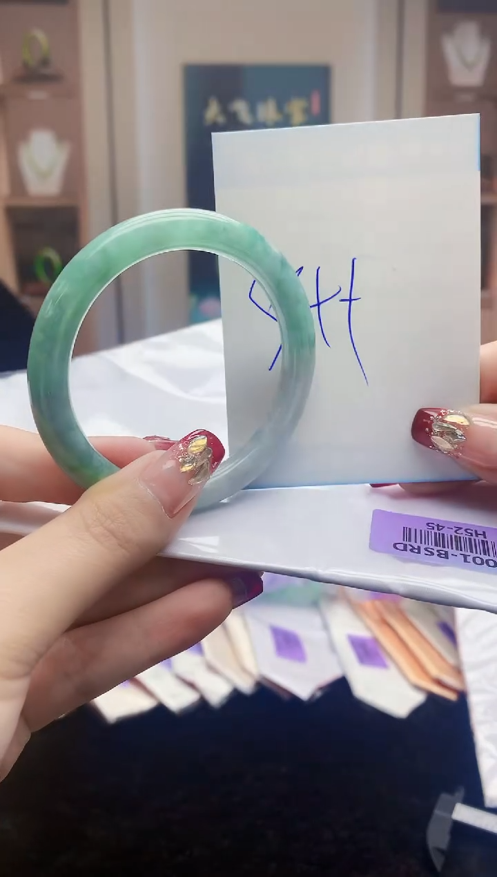 【闪购商品】翡翠手镯未镶嵌  H52-45