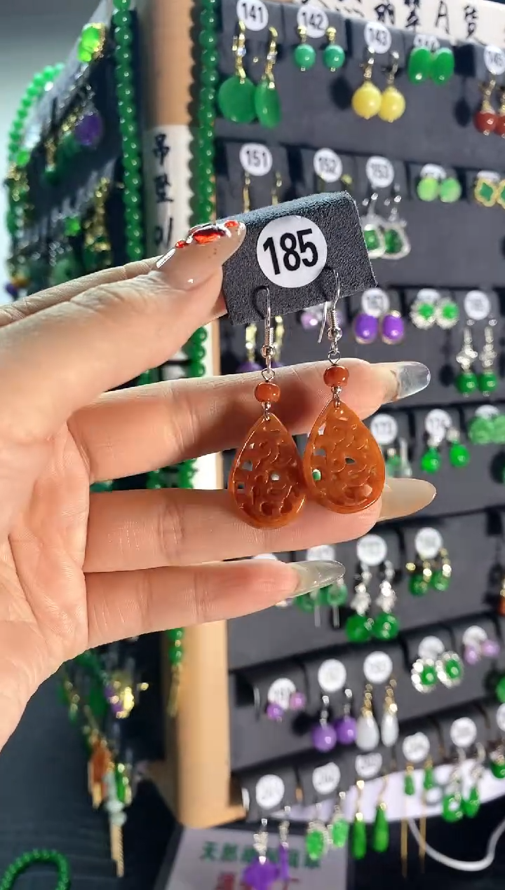 【闪购商品】翡翠颈饰银S925镶嵌185...
