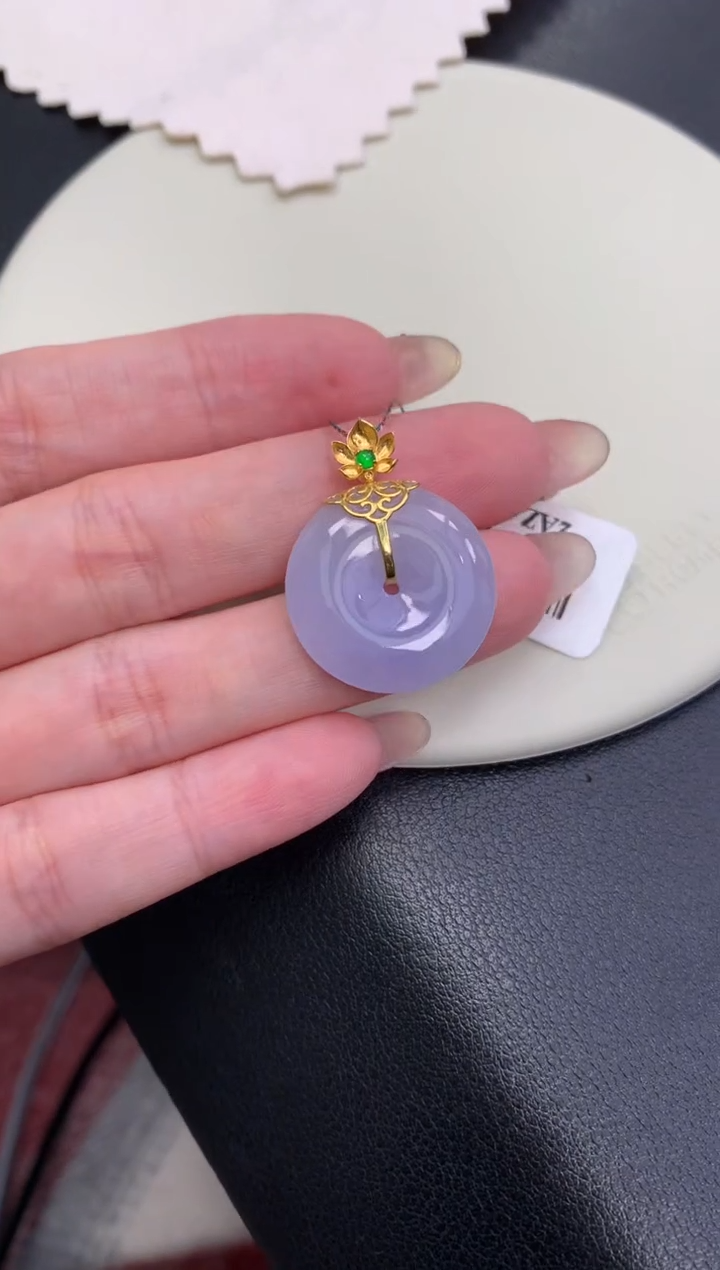 18K金镶嵌定制翡翠48小时鉴赏期 退货不扣服务费