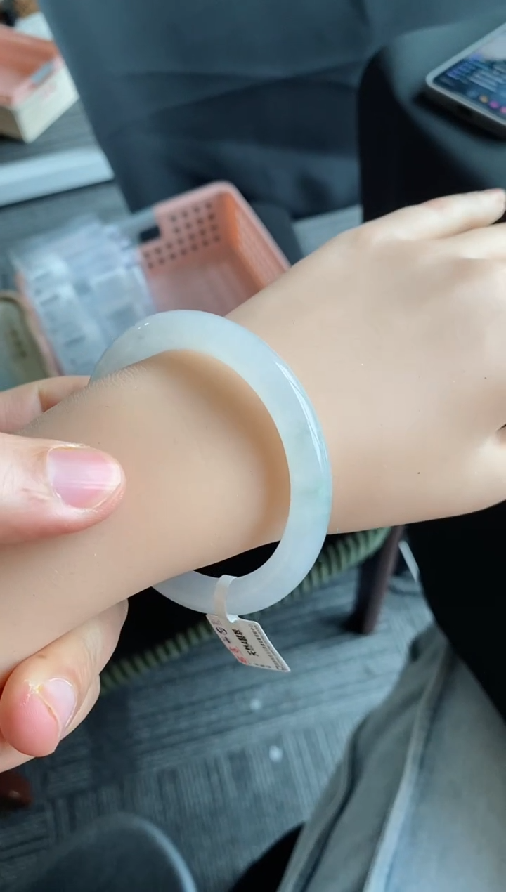 【闪购商品】翡翠手镯未镶嵌23号55.3*8.5*8.7圆条