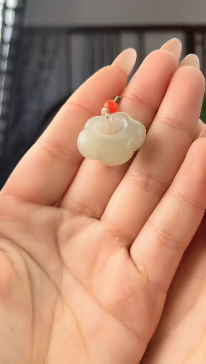 颈饰未镶嵌和田玉锁 xp