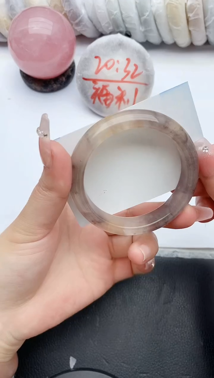 【闪购商品】石英质玉手镯未镶嵌45+54.5