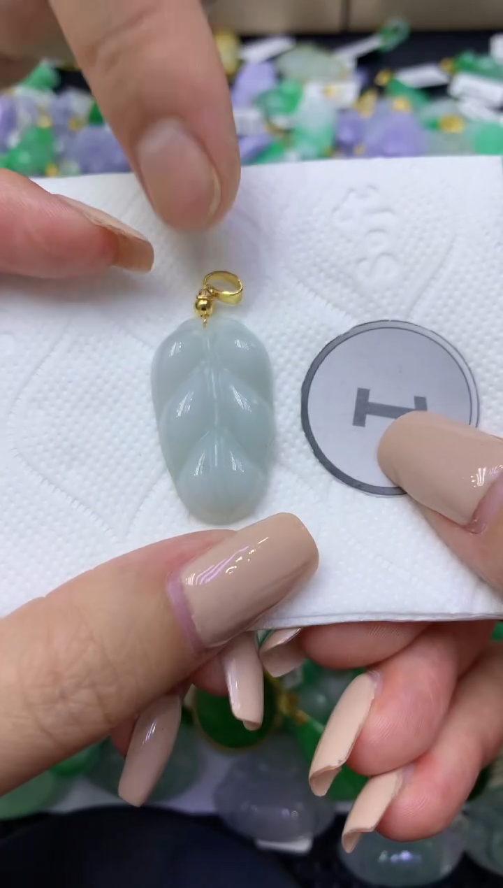 颈饰未镶嵌翡翠天然缅甸翡翠A货