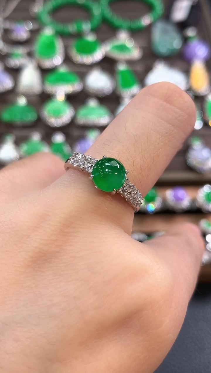 18K金镶嵌戒指翡翠y34