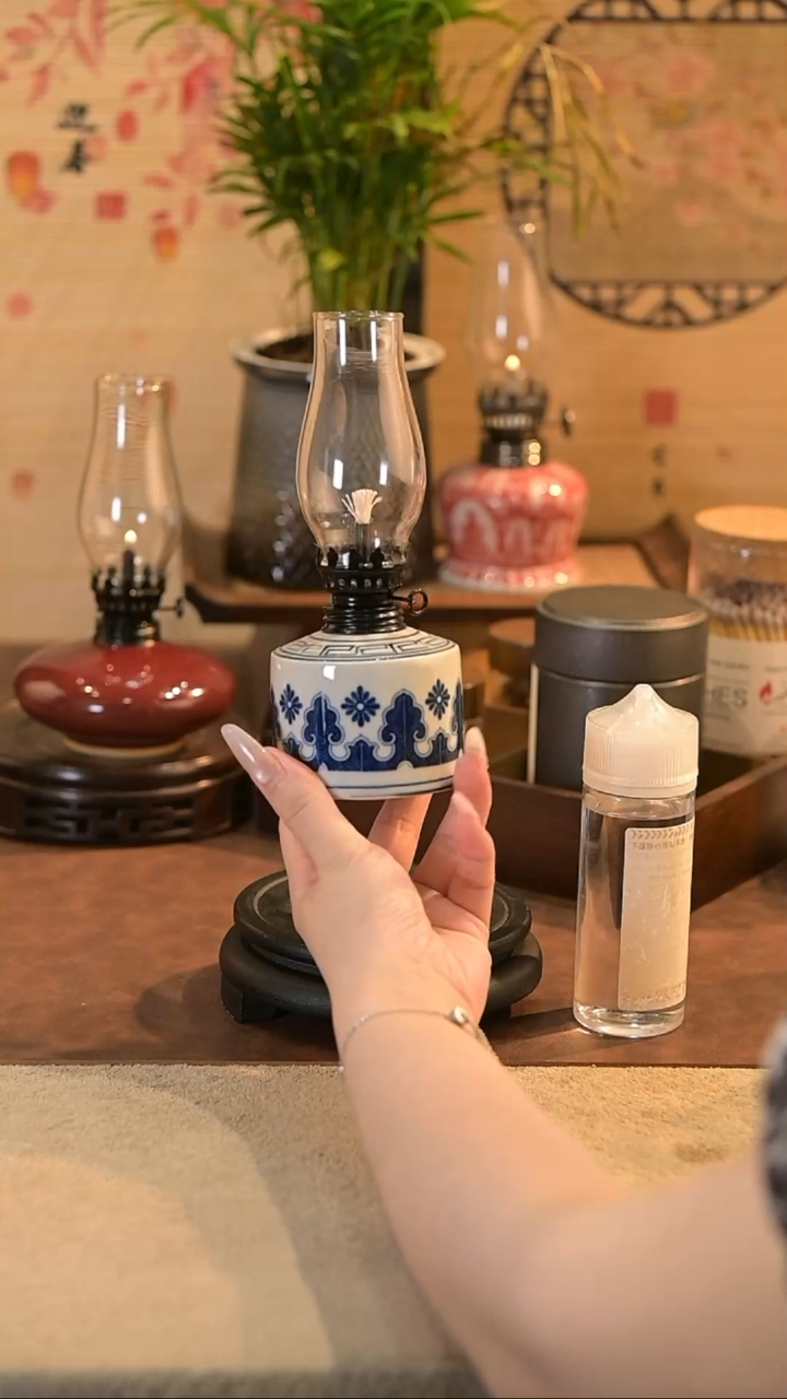 景德镇陶瓷油灯摆件