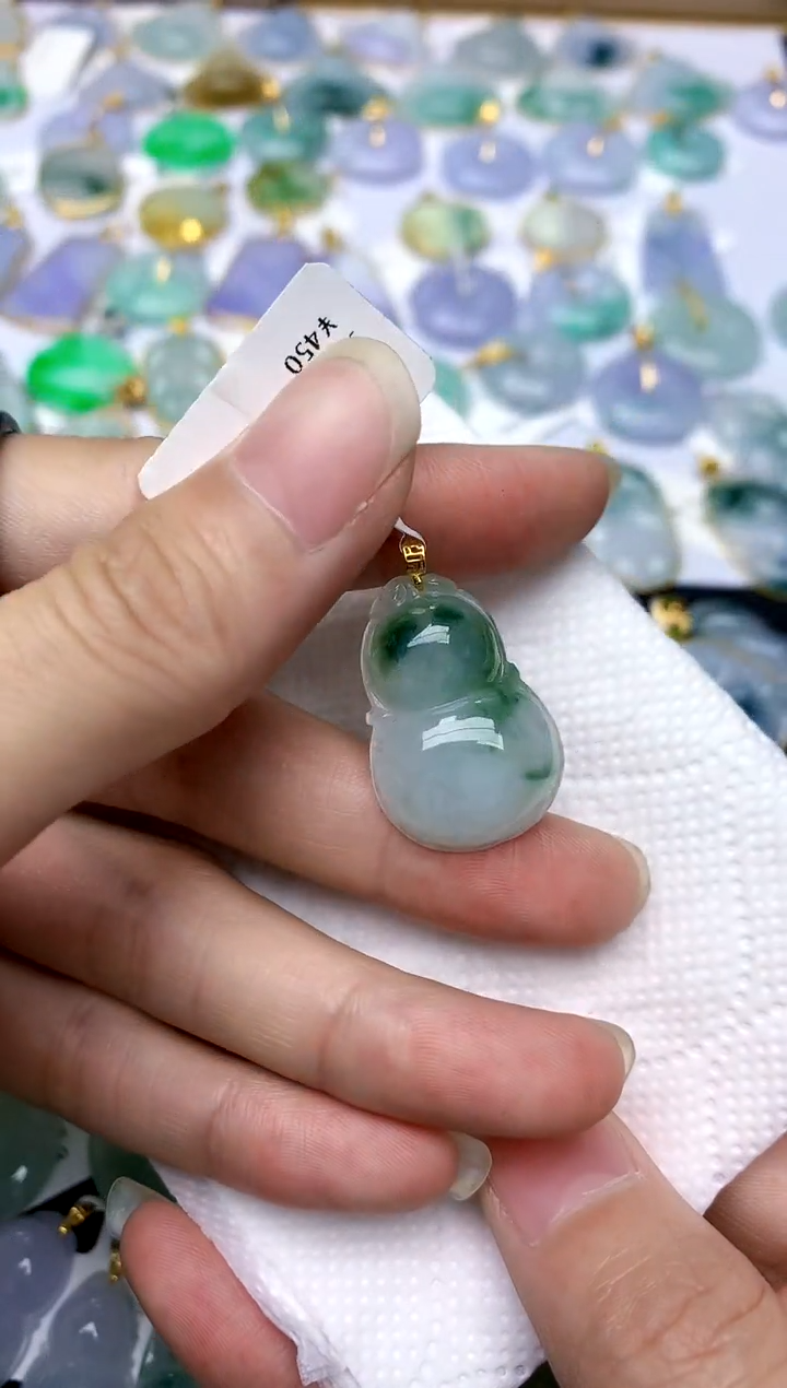 翡翠18K金镶嵌颈饰天然A货翡翠