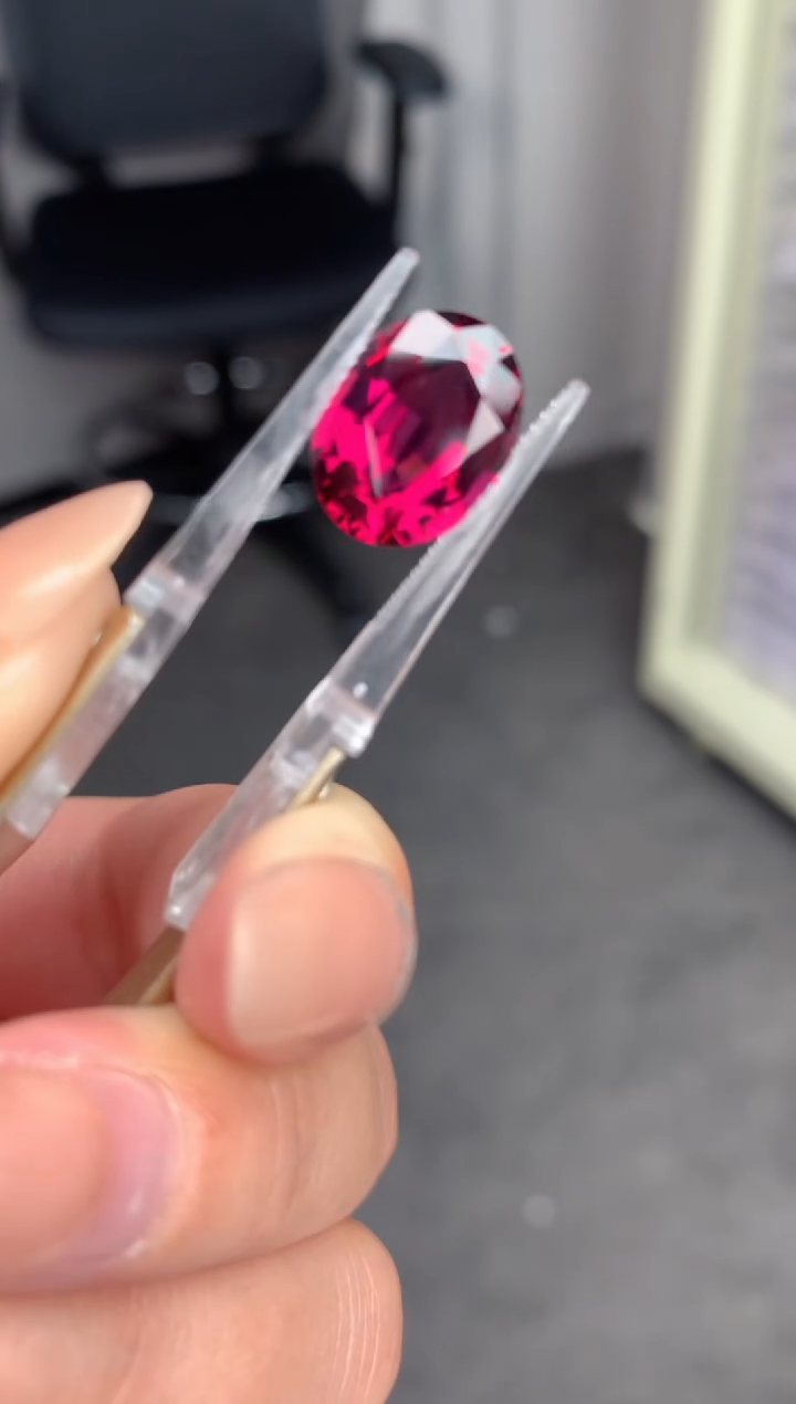 【闪购商品】石榴石裸石未镶嵌7ct镁铝榴石