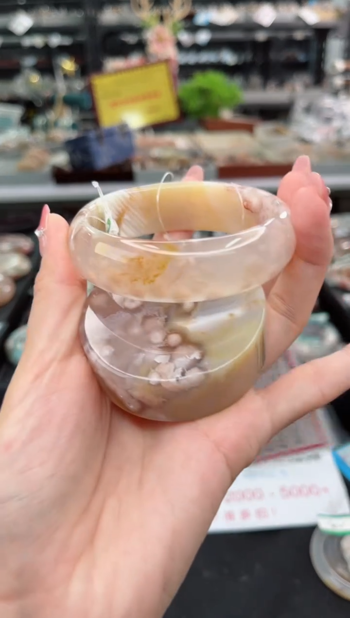 【闪购商品】石英质玉手镯未镶嵌59圈口（赠品镯心）1656268