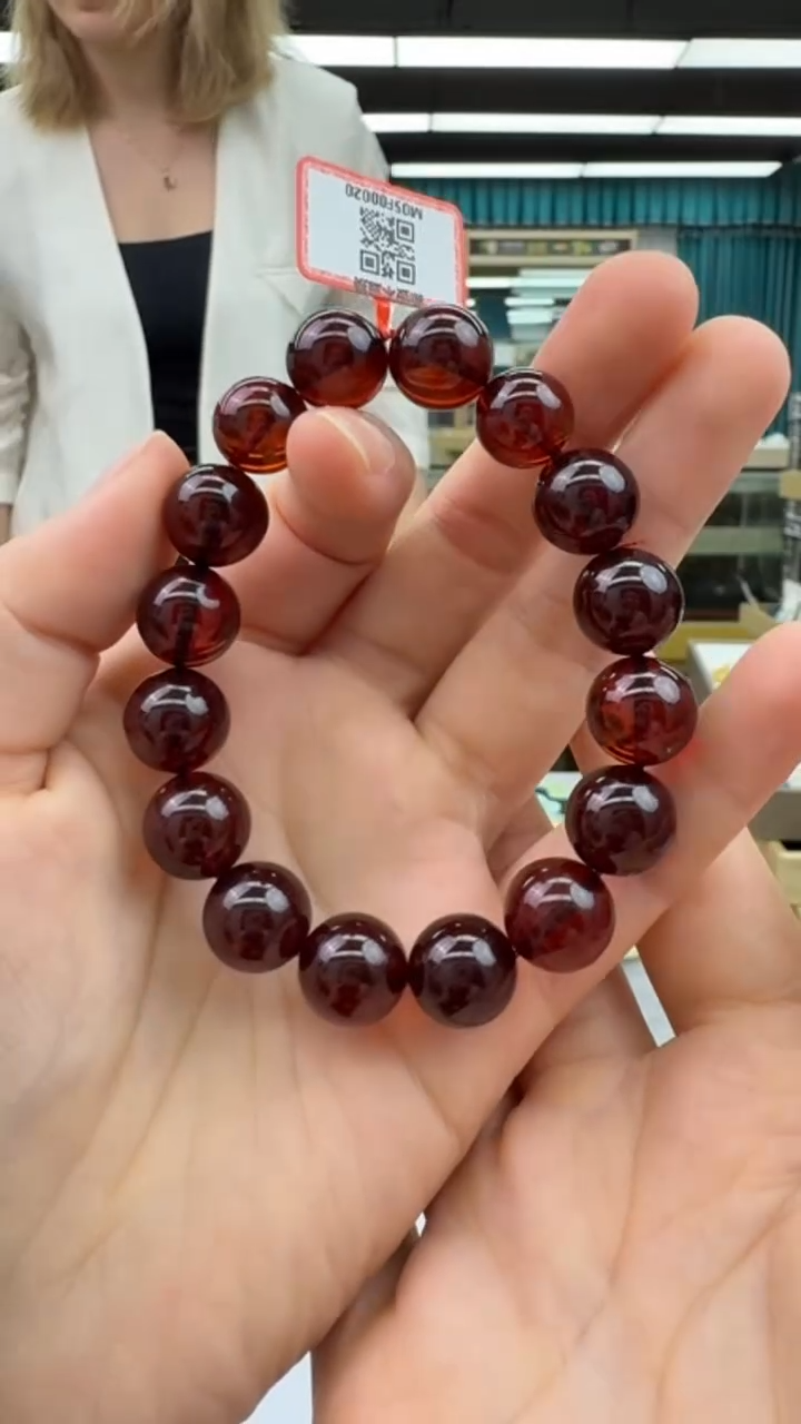 未镶嵌琥珀手链98秒拍号