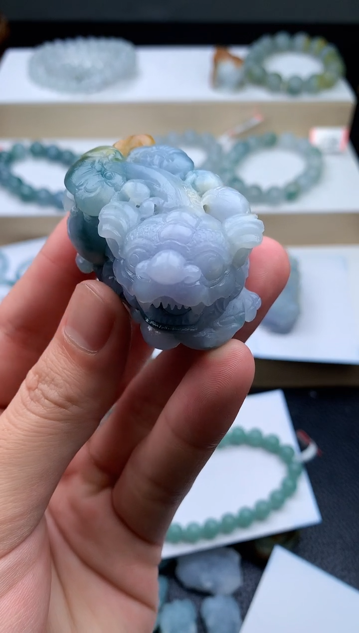 未镶嵌定制翡翠双*貔貅