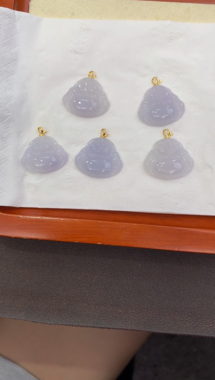 翡翠18K金镶嵌颈饰天然缅甸a货翡翠(多样性发其一）