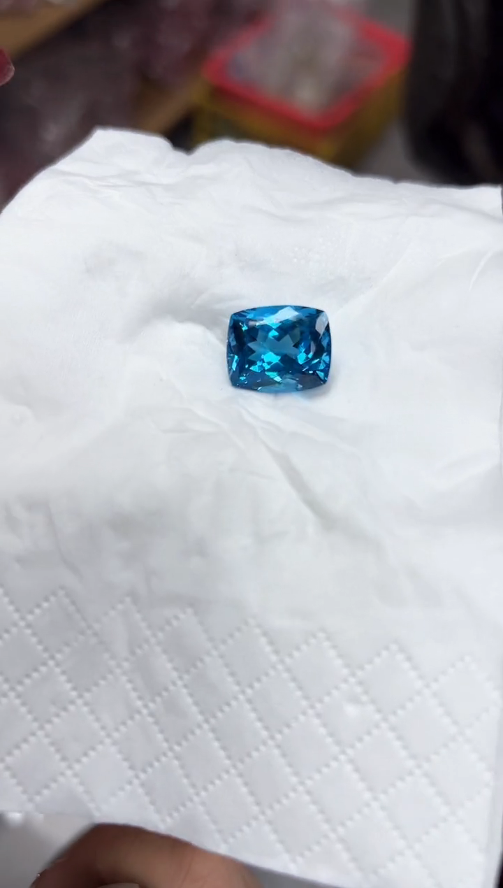 【闪购商品】托帕石裸石未镶嵌86n多样性发其一/1个
