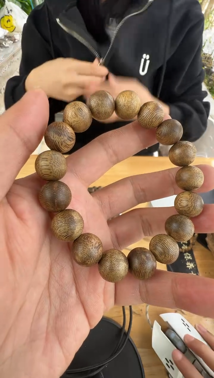 沉香沉香碎屑惠州透顶绿1.2圆珠单圈多样性发一