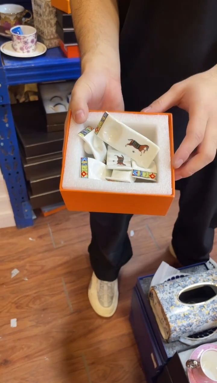 杯鸿辉家品牌瓷器，京东包邮！