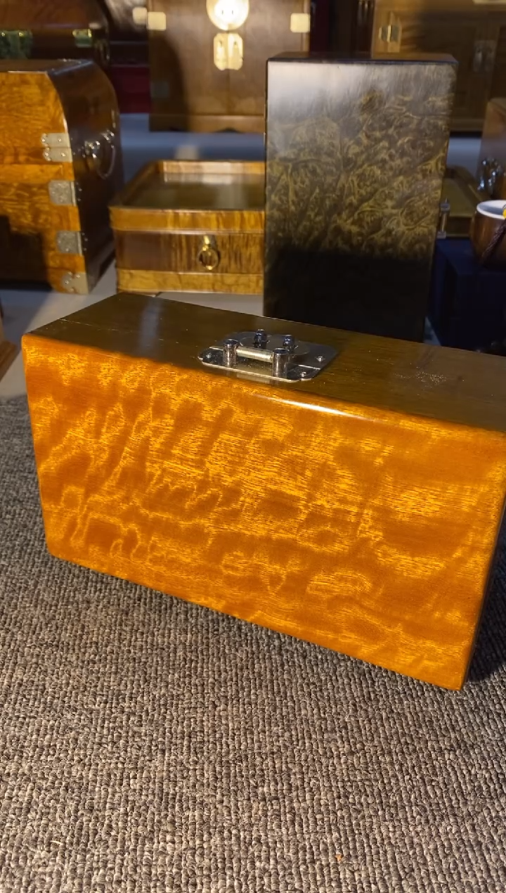 【闪购商品】金丝楠木艺金丝楠首饰盒F8