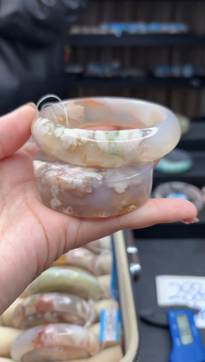 【闪购商品】石英质玉手镯未镶嵌199（60圈赠送镯心）