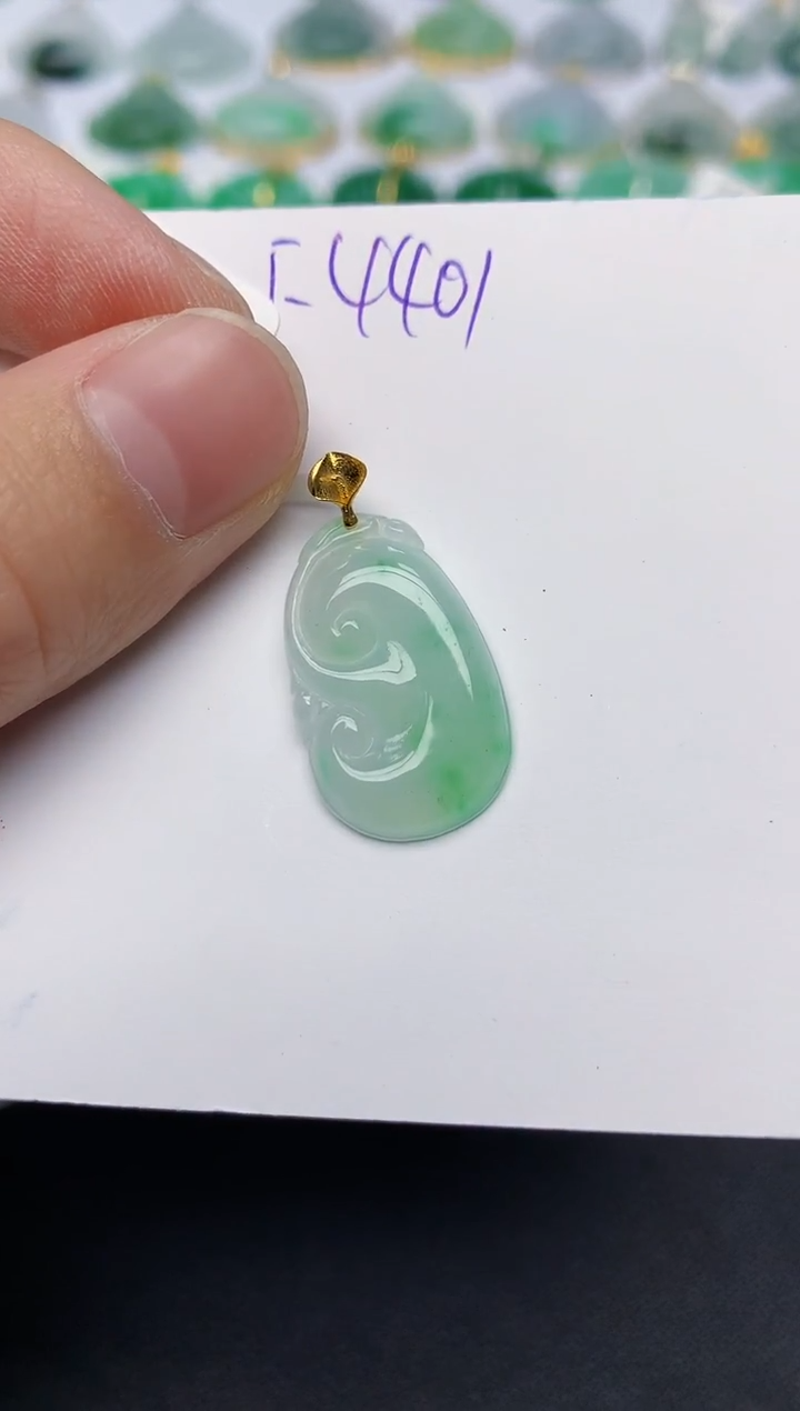 颈饰18K金镶嵌翡翠天然缅甸A货翡翠百元以上9元证书费自理