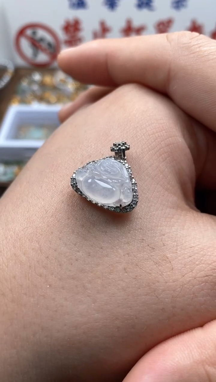 【闪购商品】翡翠颈饰未镶嵌哥哥