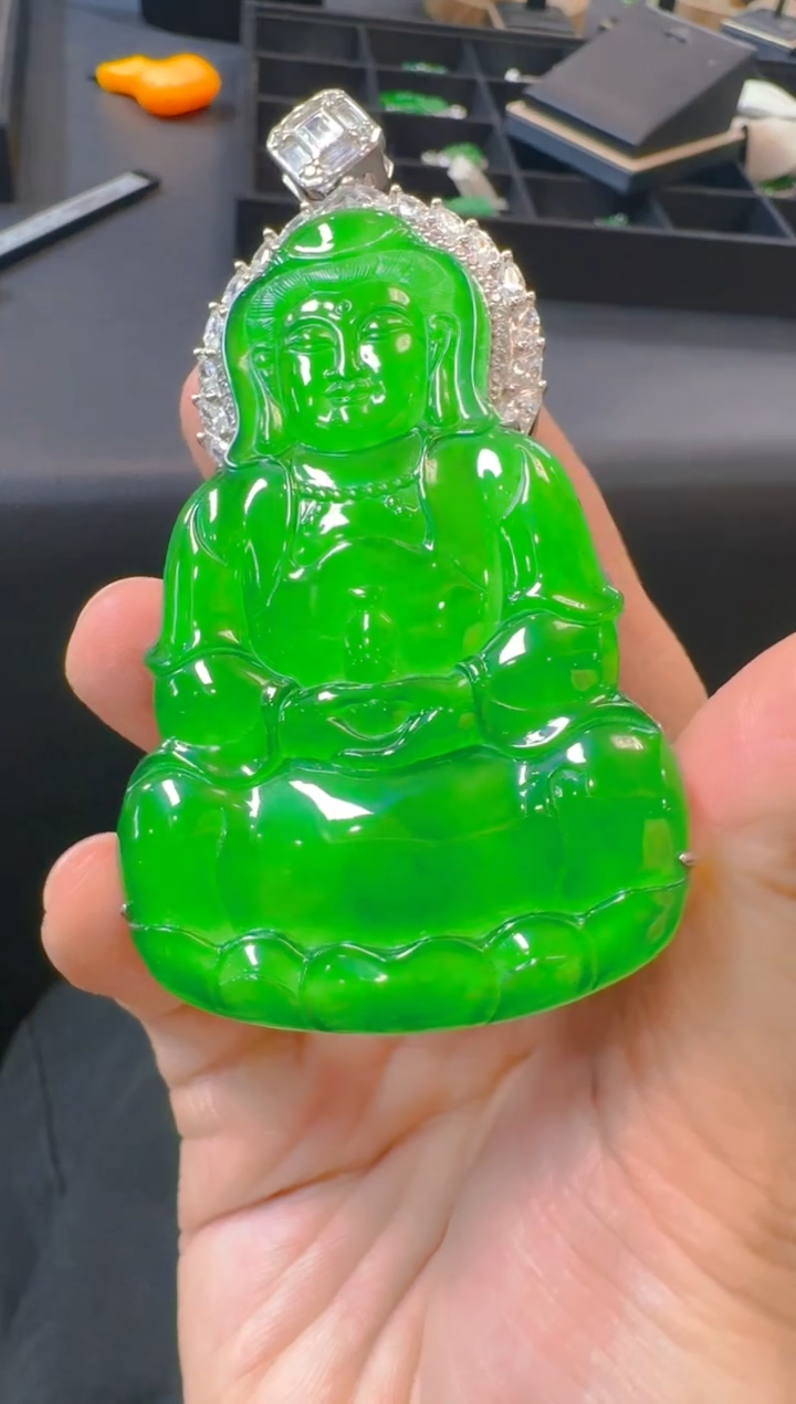 吊坠(赠链)18K金镶嵌翡翠天然A货翡翠
