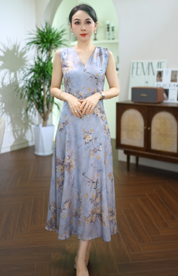 G981 夏季复古碎花显瘦气质V领连衣裙ZC
