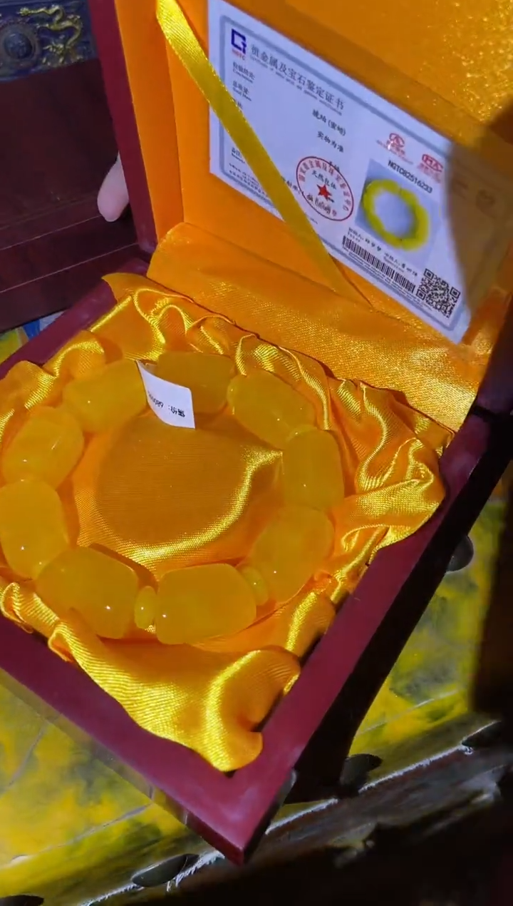 【闪购商品】蜜蜡颈饰未镶嵌黄蜜大桶