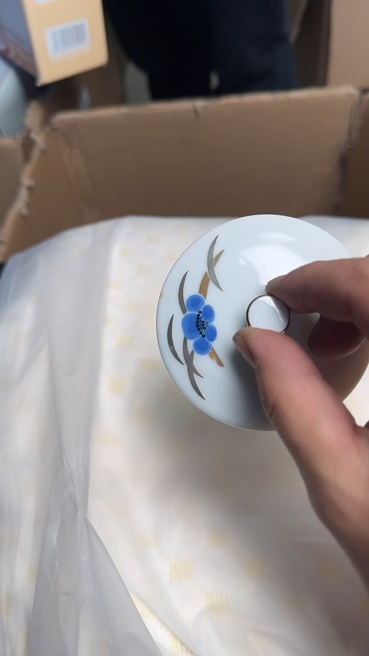 瓷片枕头瓷器瓷器瓷器