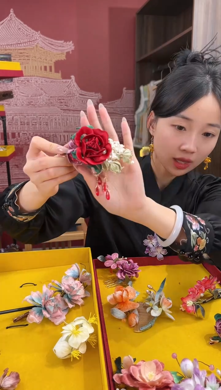 【闪购商品】刺绣非遗绒花（发饰）